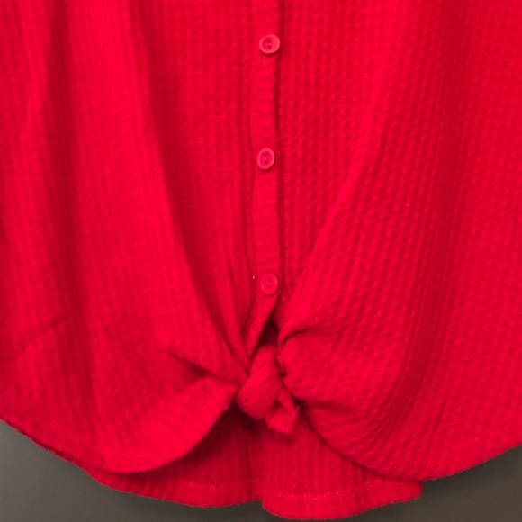 🌺 Live in the moment Red Women’s Shirt Size S - Picture 4 of 8